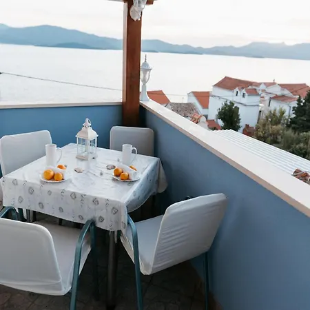 Dragobratovic Guest house Komarna