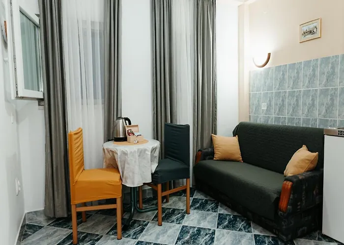 Dragobratovic Komarna